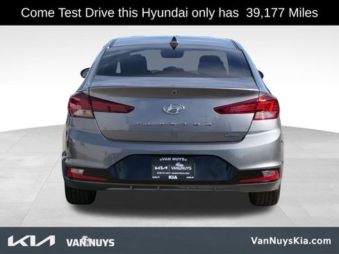 Used 2020 Hyundai Elantra Limited w/ Cargo Package (C1) image 5