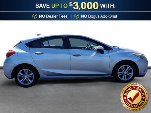 Used 2017 Chevrolet Cruze LT image 8