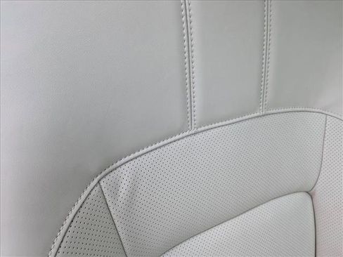 Used 2021 Land Rover Range Rover Westminster Edition image 19