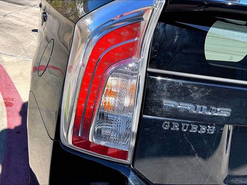 Used 2013 Toyota Prius One image 38