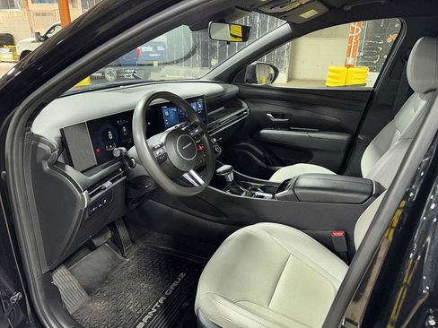 Used 2025 Hyundai Santa Cruz SEL AWD/4WD image 26