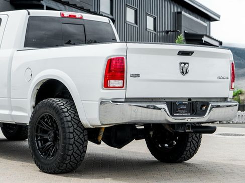 Used 2018 RAM 3500 Laramie w/ Cold Weather Group AWD/4WD image 14
