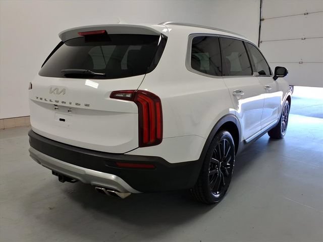 Used 2022 Kia Telluride SX w/ Towing Package FWD image 3