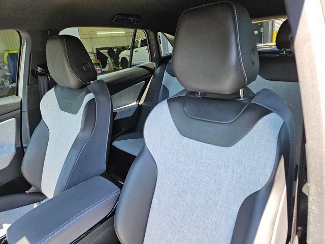 Used 2023 Volkswagen ID.4 Pro AWD/4WD image 20
