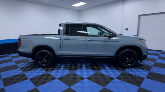 Certified 2024 Honda Ridgeline Black Edition image 9