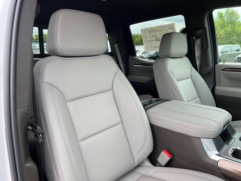 New 2026 Chevrolet Silverado 1500 RST w/ RST All Star Premium Package AWD/4WD image 10