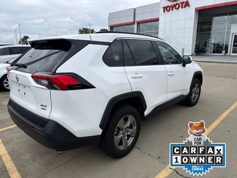 Used 2024 Toyota RAV4 XLE AWD/4WD image 8