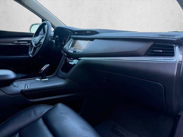 Used 2018 Cadillac XT5 Premium Luxury FWD image 24
