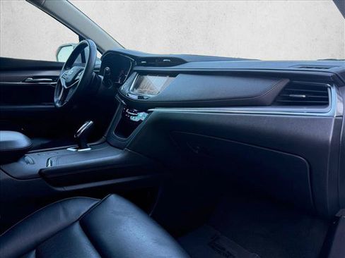 Used 2018 Cadillac XT5 Premium Luxury FWD image 24