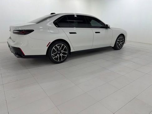 Certified 2023 BMW 760i xDrive w/ Parking Assistance Package AWD/4WD image 4