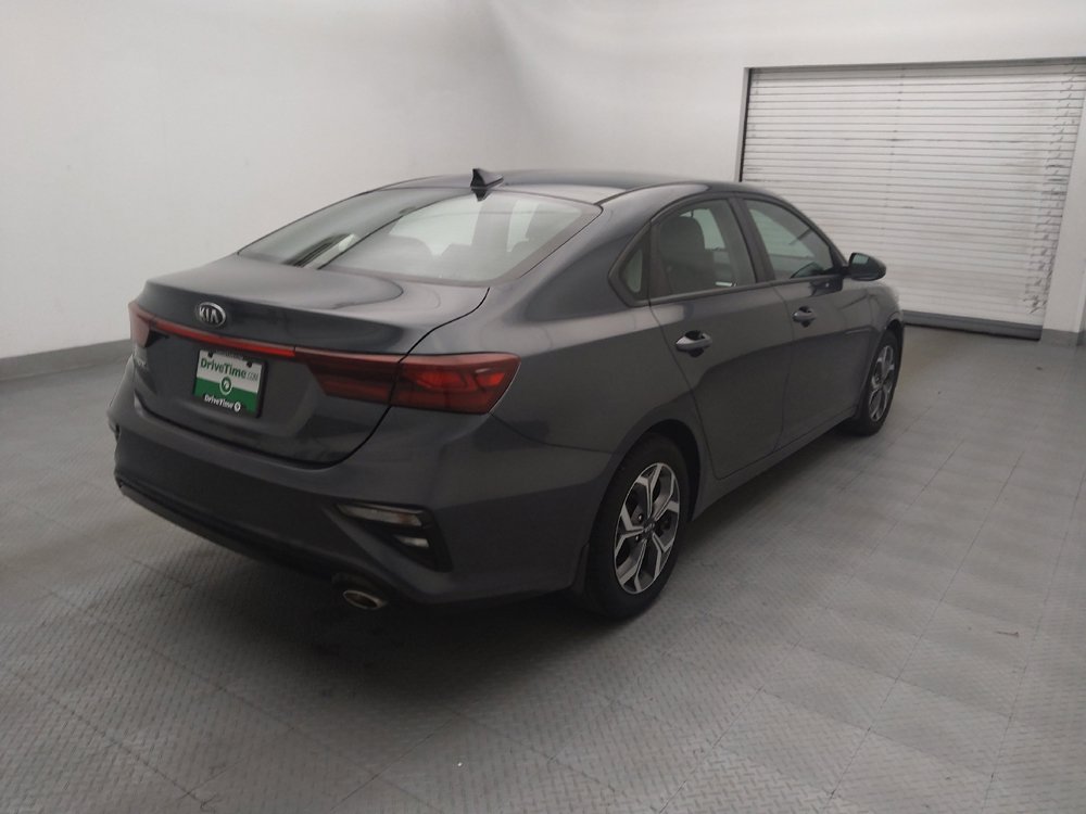 Used 2019 Kia Forte LXS FWD image 9