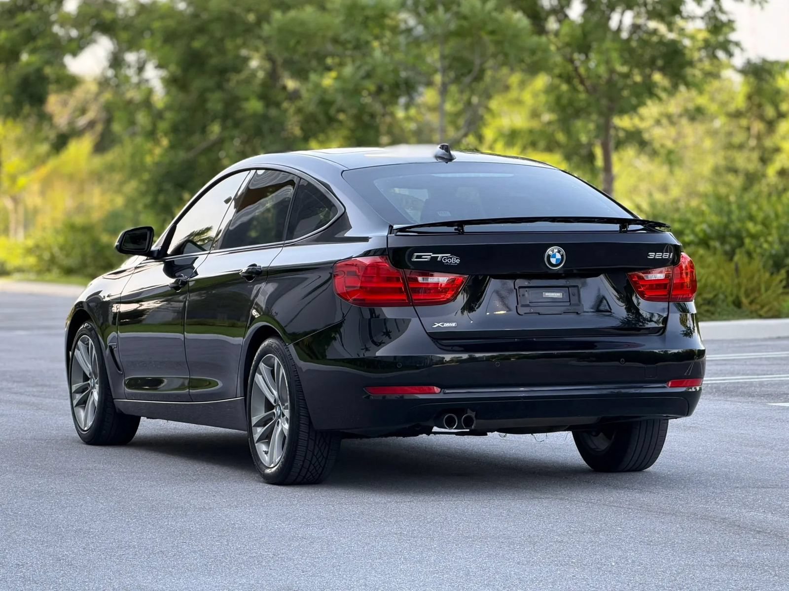 Used 2016 BMW 328i Gran Turismo xDrive AWD/4WD image 7