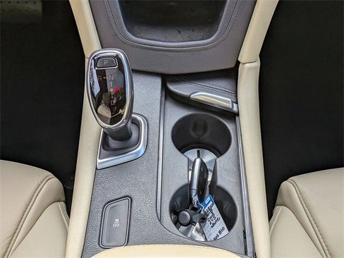 Used 2018 Cadillac XT5 Luxury w/ Driver Awareness Package image 20