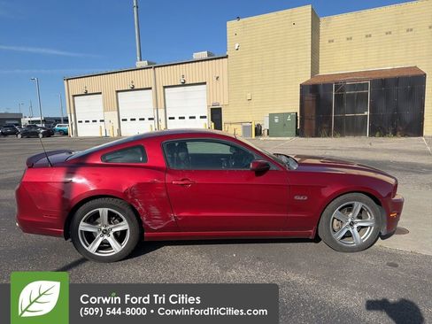 Used 2014 Ford Mustang GT Premium w/ Comfort Package RWD image 6