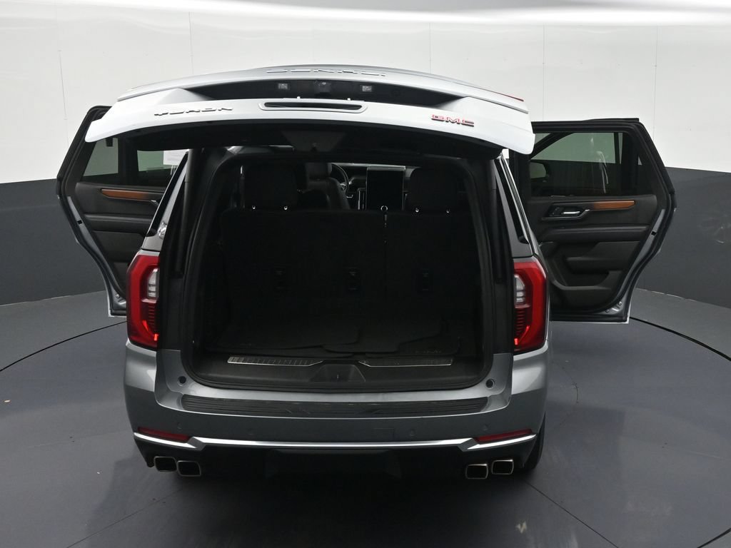 Used 2025 GMC Yukon Denali AWD/4WD image 44