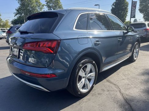 Used 2018 Audi Q5 2.0T Premium Plus w/ Premium Plus Package AWD/4WD image 4