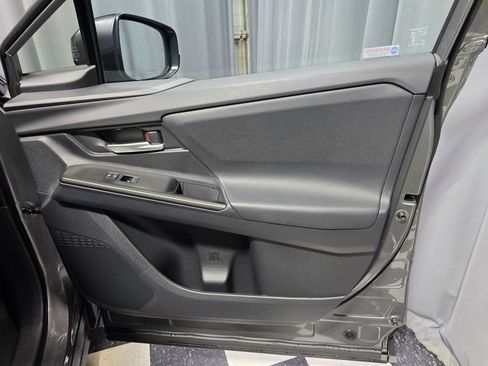 New 2026 Subaru Solterra Premium image 5