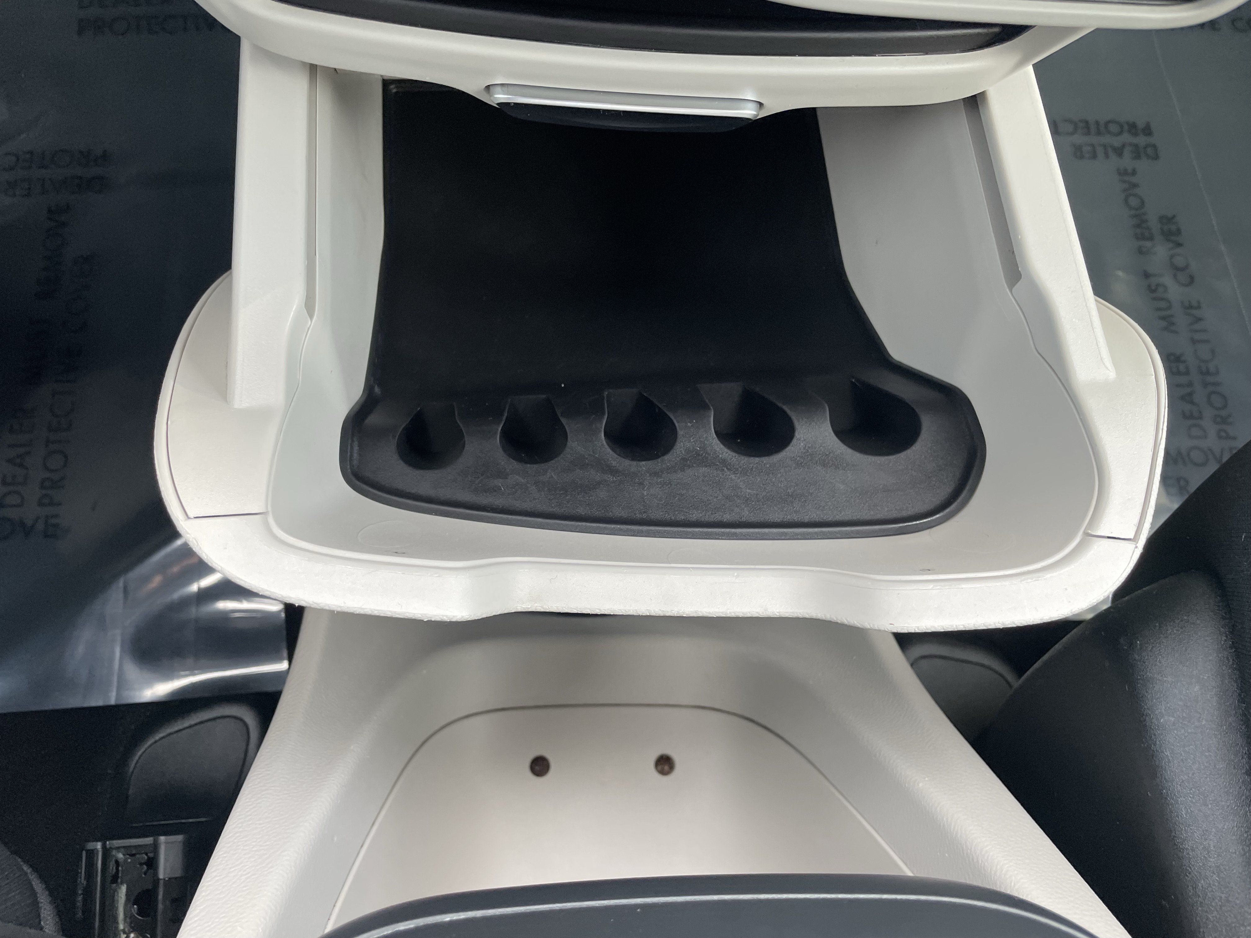 Used 2018 Chrysler Pacifica Touring Plus w/ Tire & Wheel Group FWD image 19