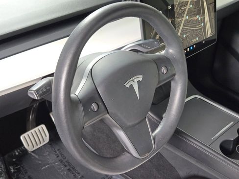 Used 2022 Tesla Model Y Performance AWD/4WD image 23