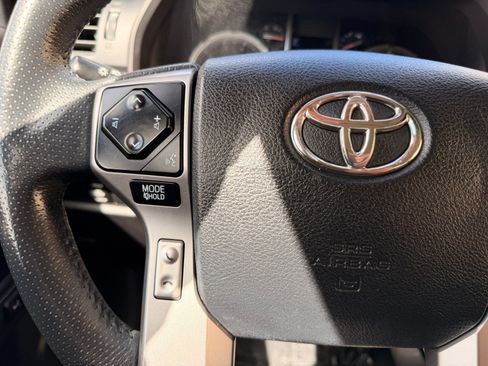 Used 2021 Toyota 4Runner Limited AWD/4WD image 34