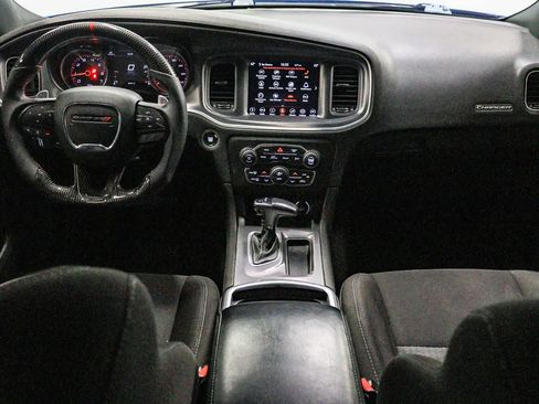 Used 2019 Dodge Charger GT RWD image 12