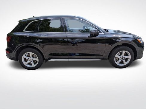 Used 2023 Audi Q5 2.0T Premium w/ Convenience Package AWD/4WD image 2
