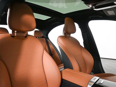 Used 2025 Mercedes-Benz C 300 Sedan image 20