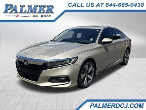 Used 2019 Honda Accord Touring image 1