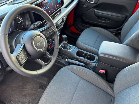 Used 2025 Jeep Wrangler Unlimited Sport S 4xe AWD/4WD image 10