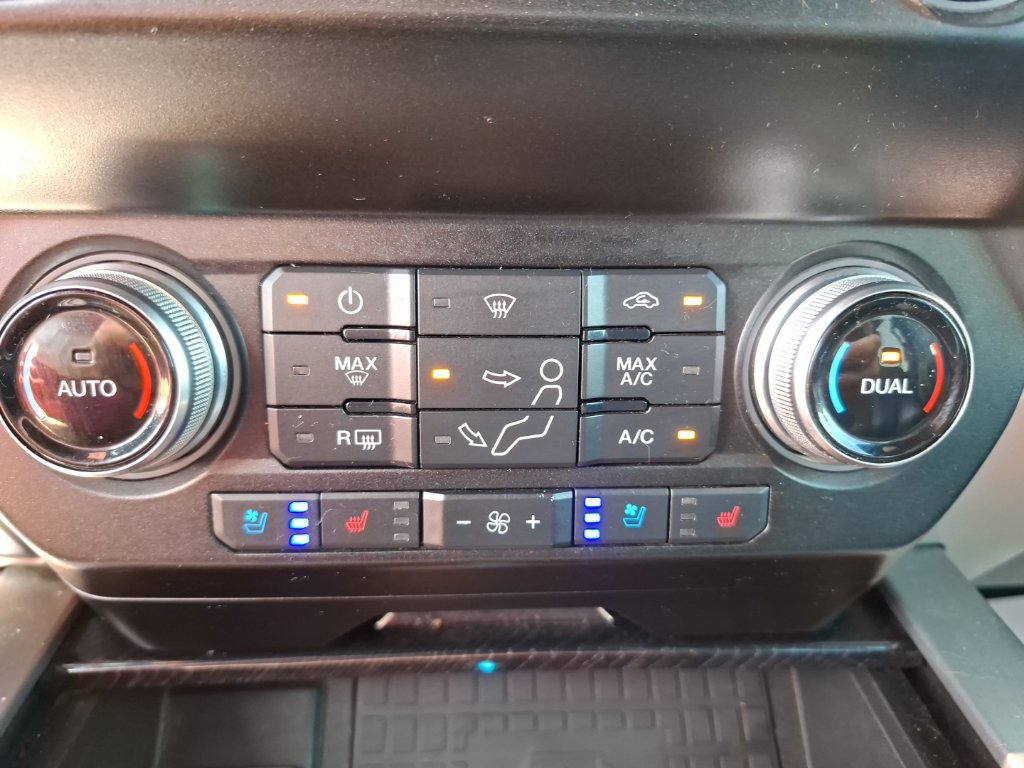 Used 2020 Ford F250 Platinum AWD/4WD image 25