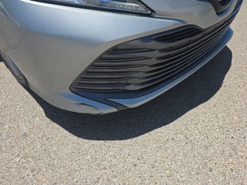 Used 2020 Toyota Camry XLE AWD/4WD image 10