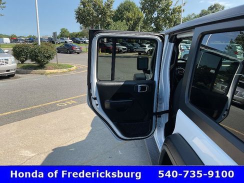 Used 2020 Jeep Wrangler Unlimited Sport S AWD/4WD image 17
