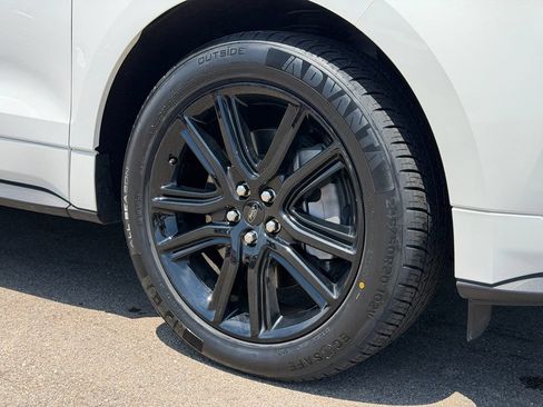 Used 2024 Ford Edge ST-Line AWD/4WD image 25