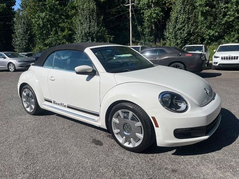 Used 2013 Volkswagen Beetle 2.5 FWD image 8