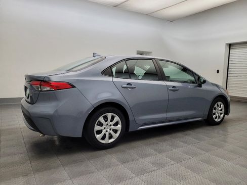 Used 2021 Toyota Corolla LE image 10