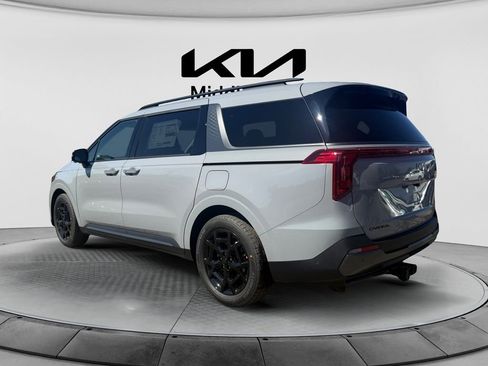 New 2026 Kia Carnival SX FWD image 3