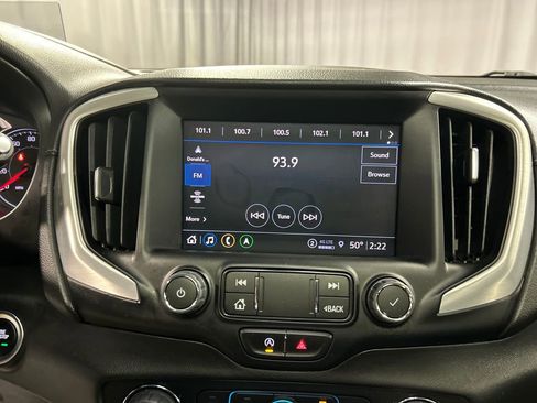 Used 2022 GMC Terrain SLT w/ Infotainment Package II image 17