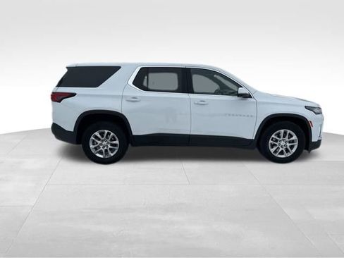 Used 2023 Chevrolet Traverse LS w/ Safety Package image 9