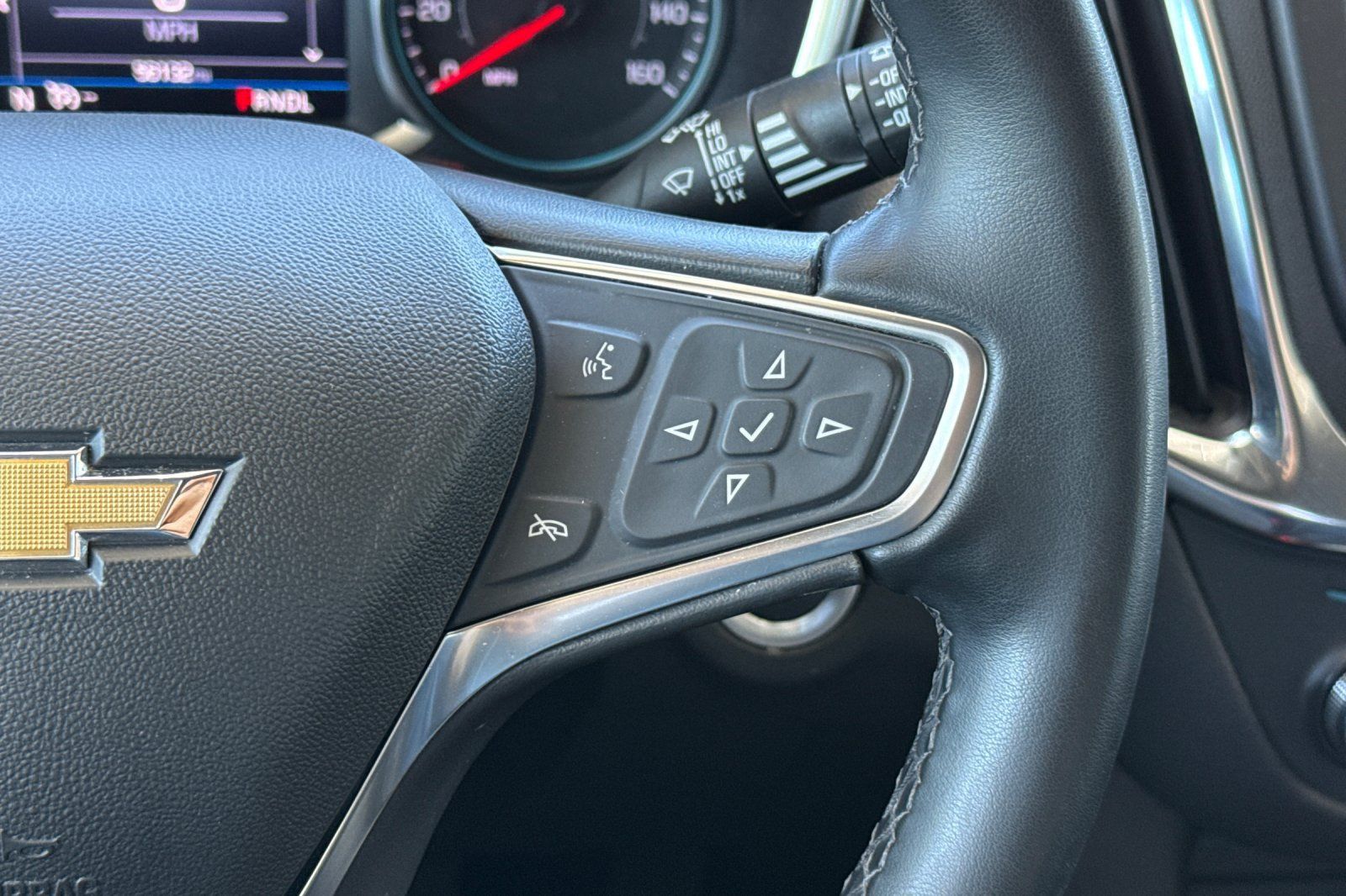 Used 2024 Chevrolet Equinox LT FWD image 35