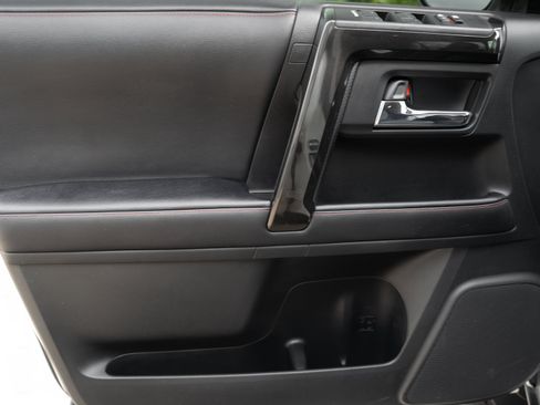 Used 2023 Toyota 4Runner TRD Off-Road Premium w/ Off Road Premium Plus Package AWD/4WD image 17
