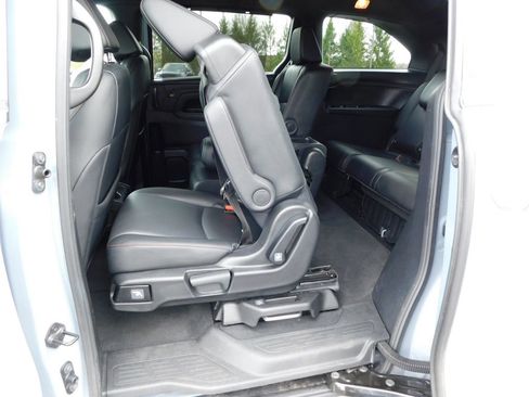 Used 2025 Honda Odyssey Sport-L image 33