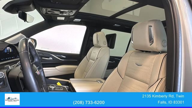 Used 2024 Cadillac Escalade Sport w/ LPO, ONYX Package AWD/4WD image 19