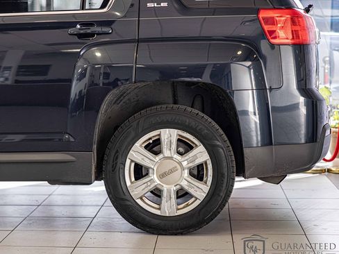 Used 2015 GMC Terrain SLE w/ Safety Package FWD image 8