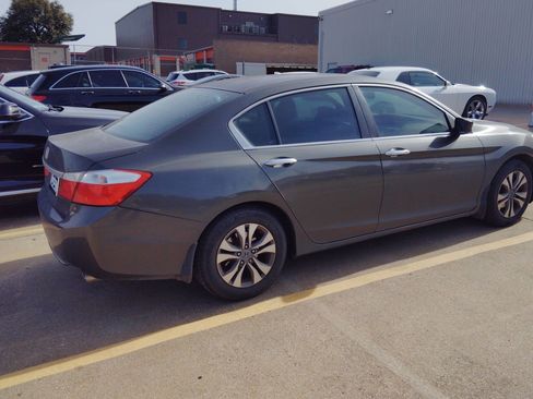 Used 2013 Honda Accord LX image 5