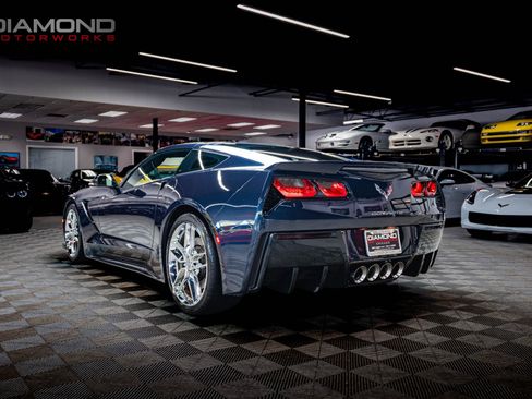 Used 2014 Chevrolet Corvette Stingray Coupe w/ 3LT Preferred Equipment Group RWD image 2