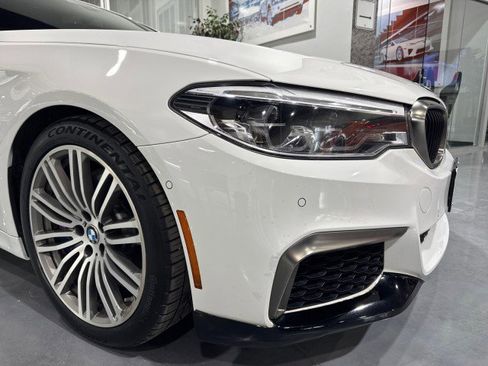 Used 2018 BMW M550i xDrive w/ Dynamic Handling Package image 28