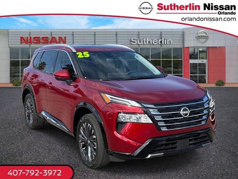 Certified 2025 Nissan Rogue Platinum image 1