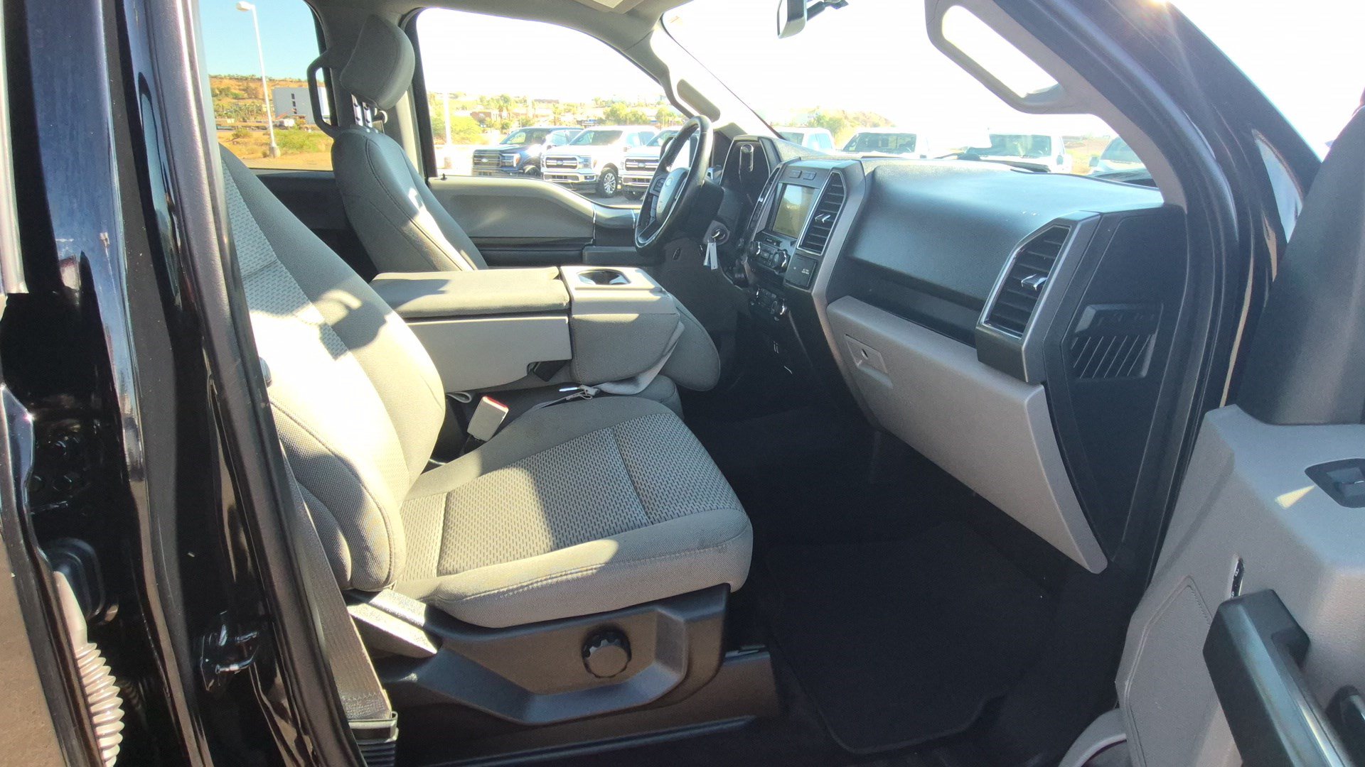 Used 2018 Ford F150 XLT w/ Equipment Group 301A Mid AWD/4WD image 27