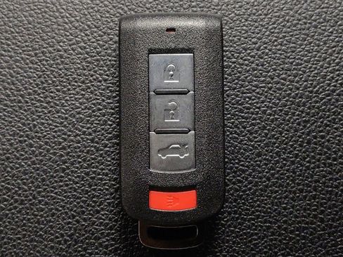 Used 2021 Mitsubishi Outlander Sport SE image 32