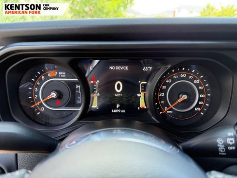 Used 2026 Jeep Wrangler Unlimited Sahara AWD/4WD image 14